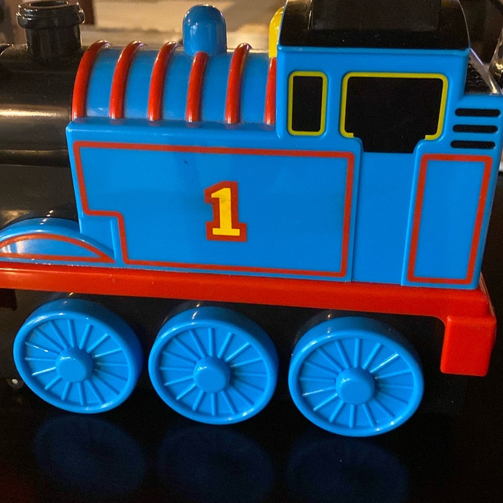 Thomas carrying case with #4 metal train and tender care